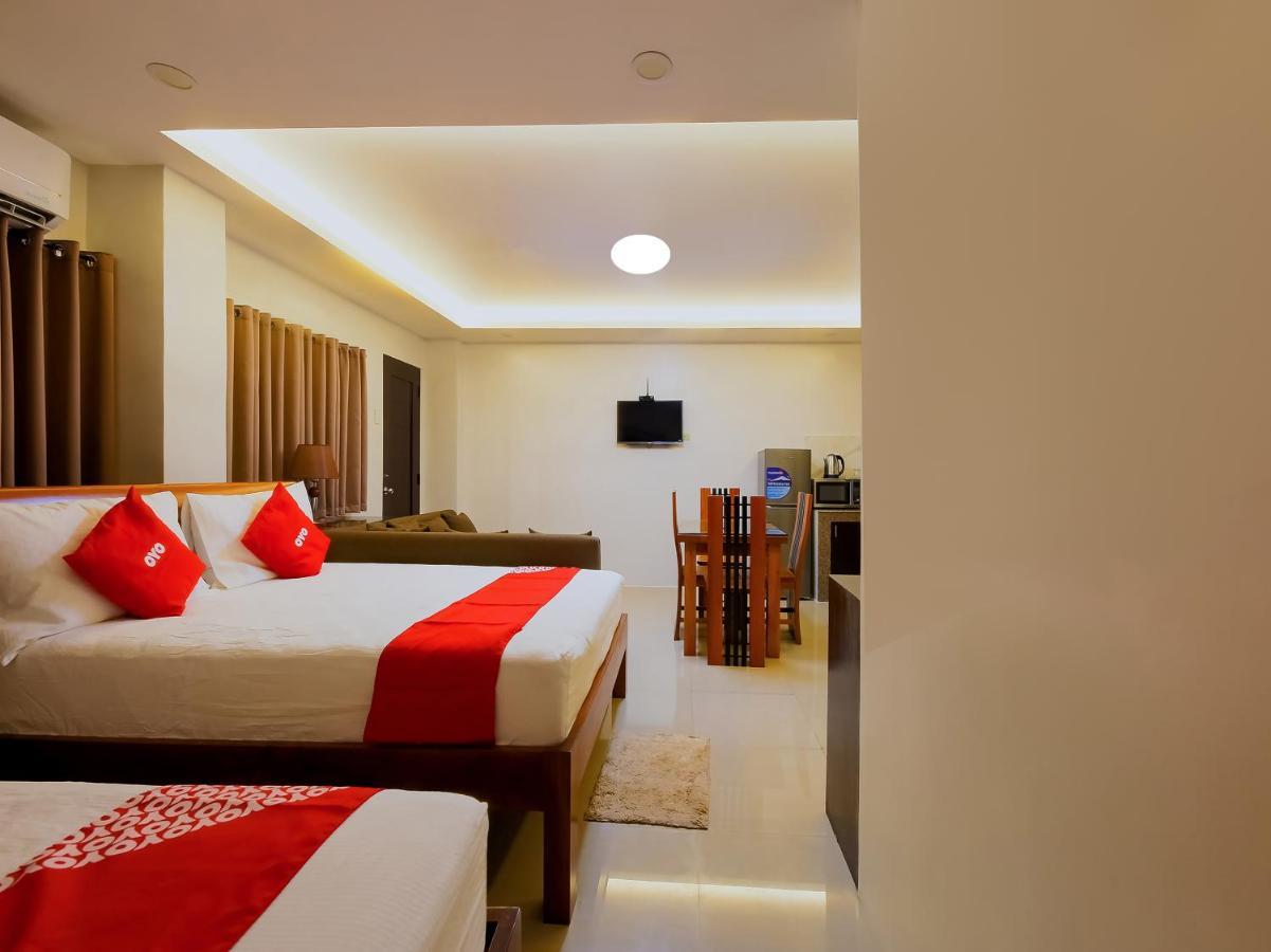 Oyo 848 Dona Aurora Condotel Quezón by Eksteriør bilde