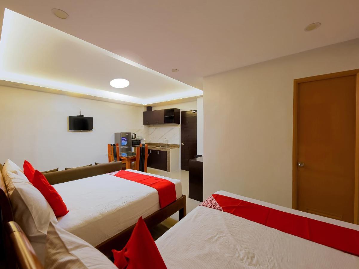 Oyo 848 Dona Aurora Condotel Quezón by Eksteriør bilde