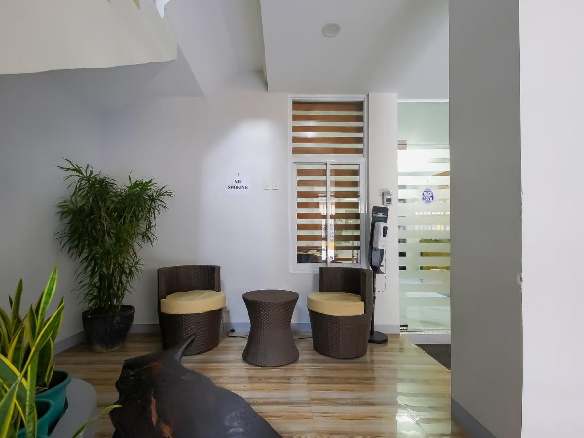 Oyo 848 Dona Aurora Condotel Quezón by Eksteriør bilde